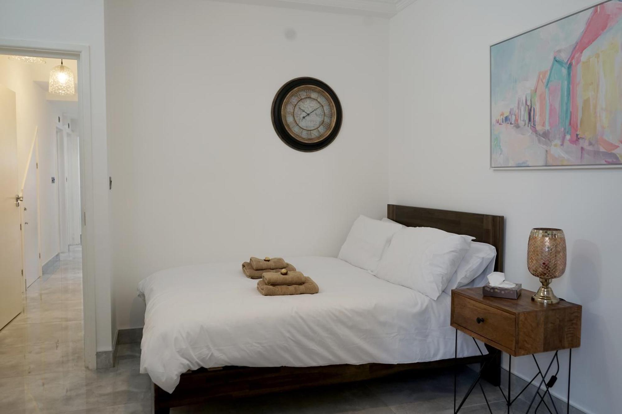Willa Luxury London House Sleeps 13, 2 Minutes To Metro Zewnętrze zdjęcie