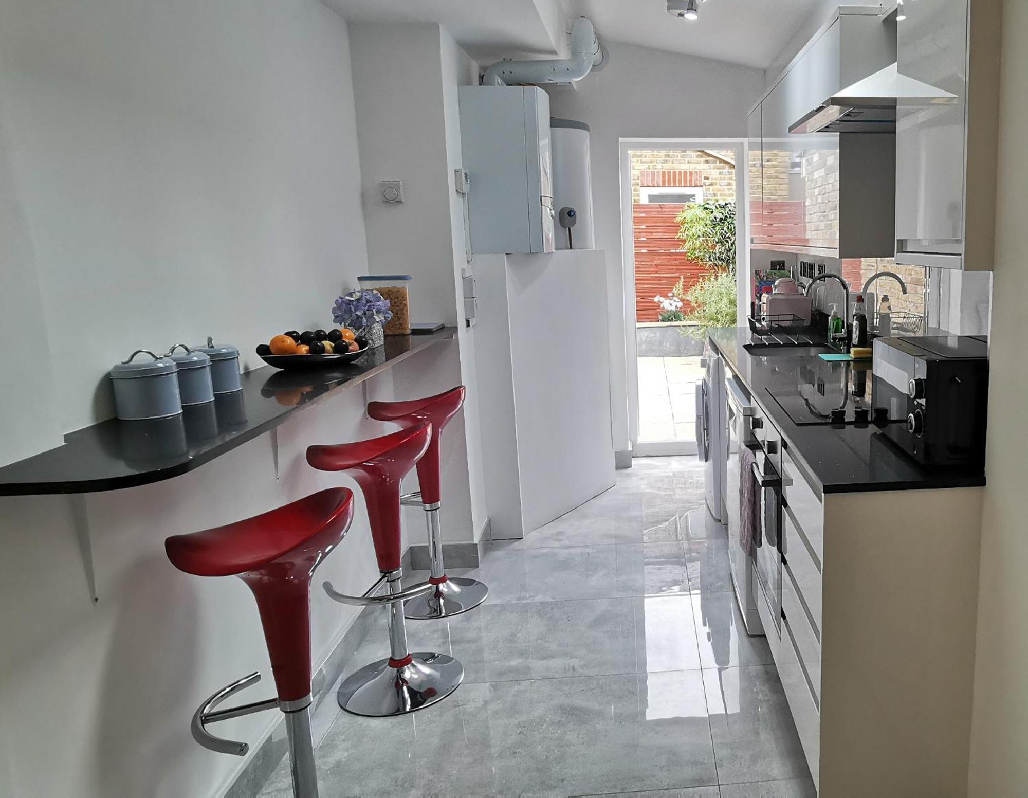 Willa Luxury London House Sleeps 13, 2 Minutes To Metro Zewnętrze zdjęcie