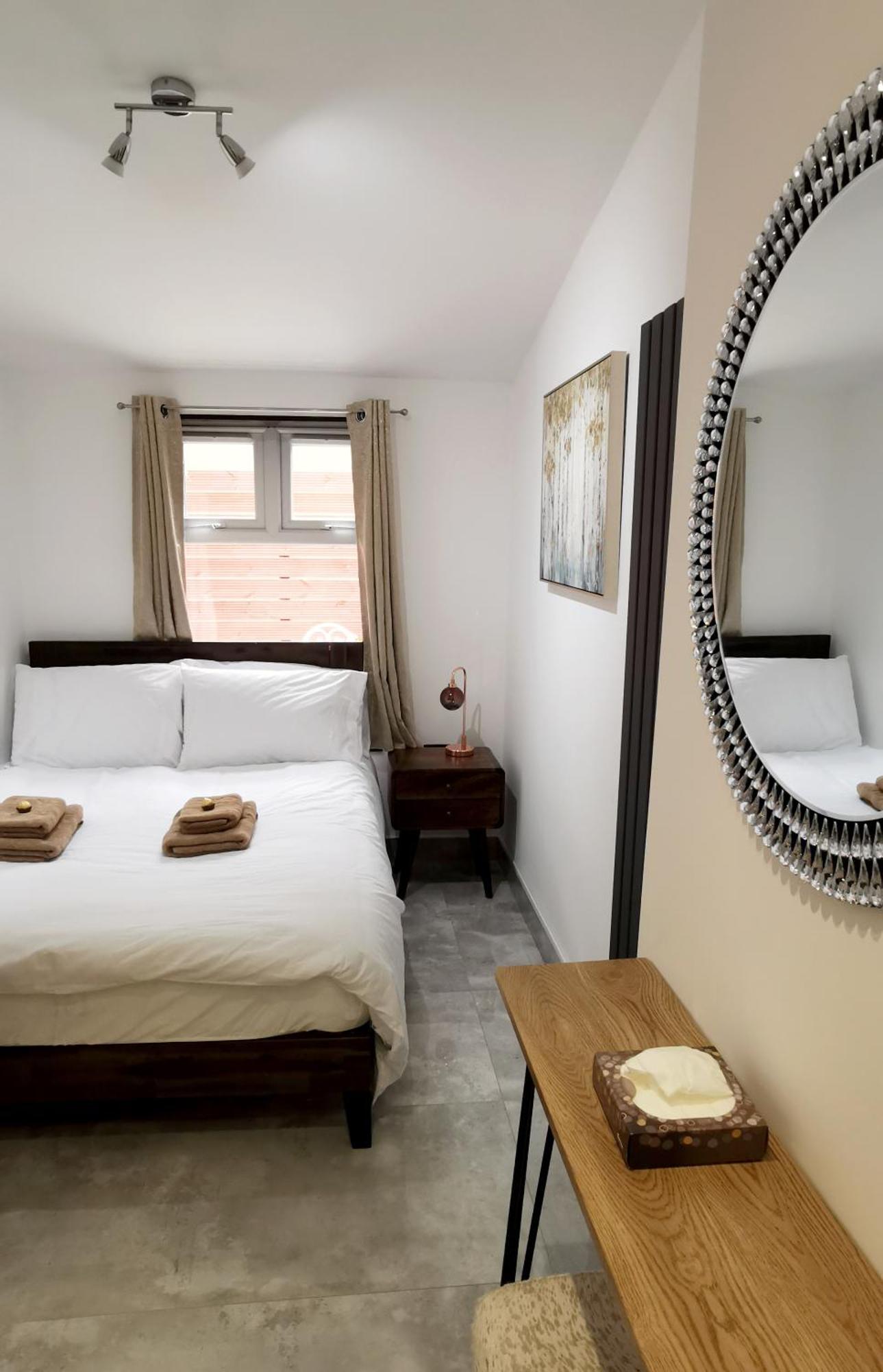 Willa Luxury London House Sleeps 13, 2 Minutes To Metro Zewnętrze zdjęcie